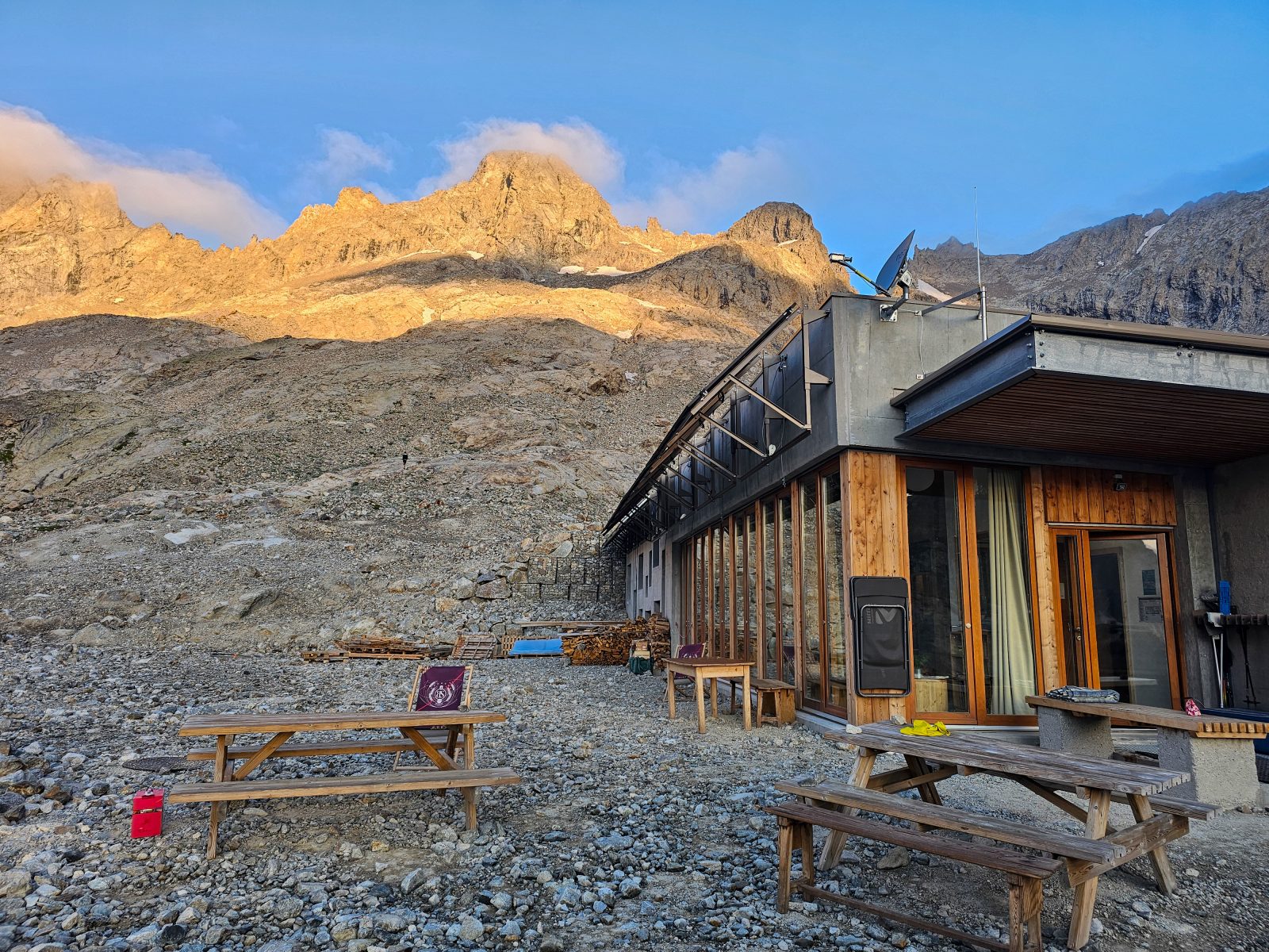 L'envers des pentes Refuge du Pavé